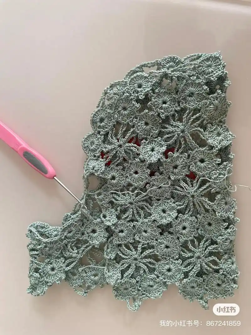 梅花一线连袖子钩针过程图.袖子起6个半花,长袖,下边预留花架 - 抖音