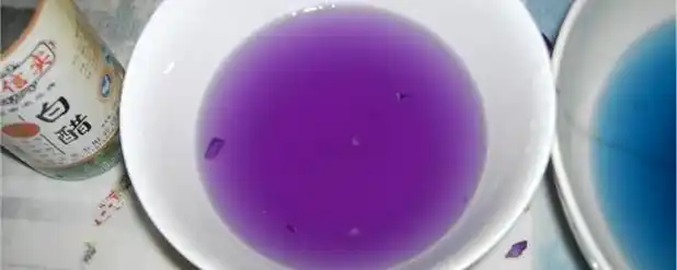 石蕊溶液遇碱变什么颜色