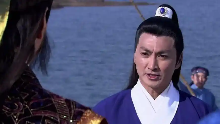 《新包青天之七侠五义》第7集02:展昭光临陷空岛,庄主不顾兄弟反驳