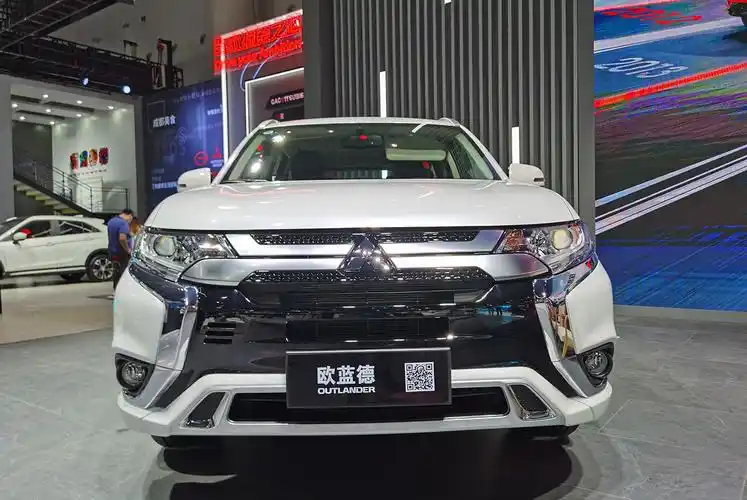 2021成都车展广汽三菱欧蓝德亮相