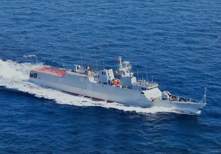 供应:轻型护卫舰 582舰 "蚌埠号"导弹护卫舰 (1:200)