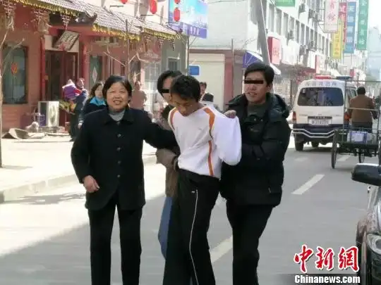 浙江三门七旬女神捕初心路从义务反扒到抗癌协会