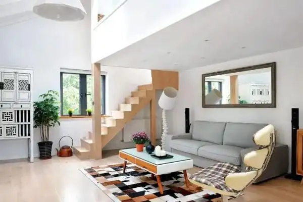 2,复式有楼上楼下,那么每个区域的功能就要做好提前划分,将不同的区域