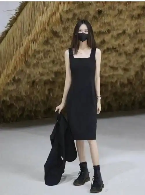 原创马丁靴搭配什么衣服好看女夏季