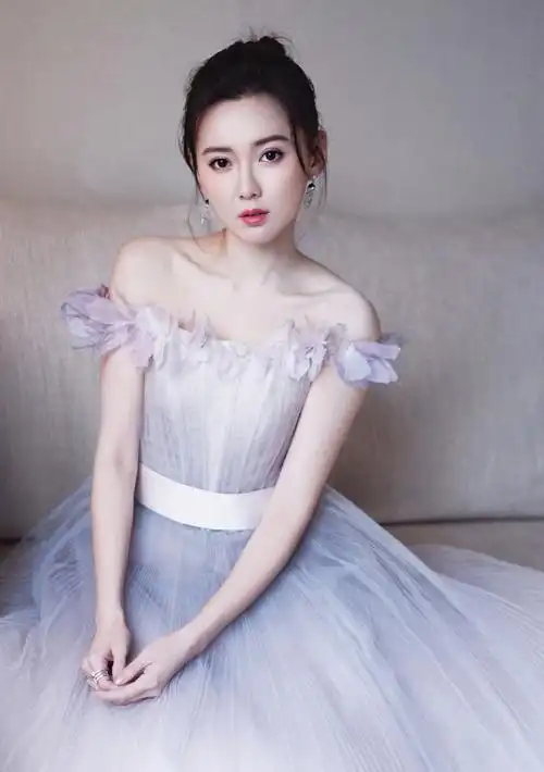 江铠同纱裙灵动飘逸写真图片57