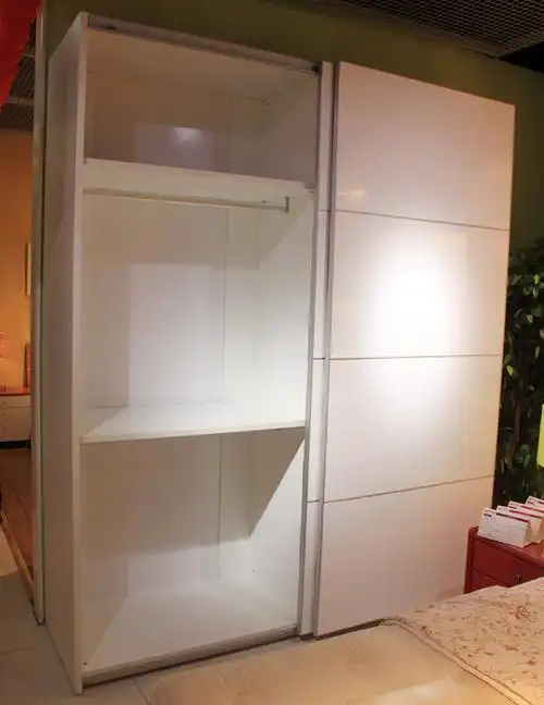 红苹果 d9249 衣柜图片