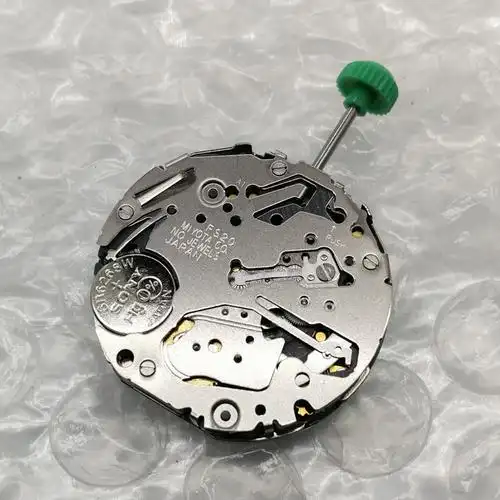 石英机芯石英表里两个电池的是什么机芯