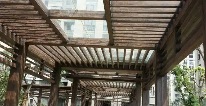 产品中心  镀锌方管主题廊架 镀锌钢管木纹漆施工,方管/圆管