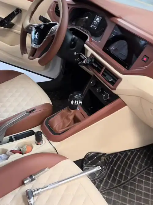 大众polo高尔夫内饰改装