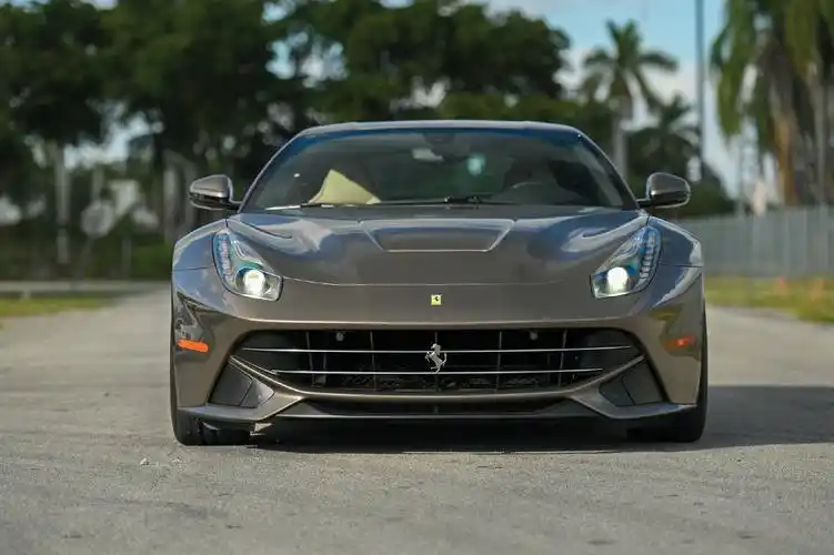 法拉利f12最优秀的车型代表