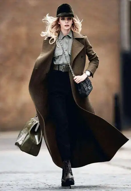 服装搭配# 欧美,休闲风格,风衣,毛呢大衣,衬衫搭配#休闲裤# 短靴