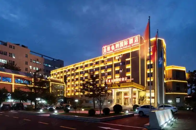 维也纳国际酒店(北京清源路地铁站店)酒店外观