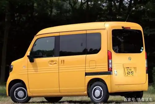 本田小魔方面包车,魔术座椅运用到极致,能运输一辆本田cbr1000