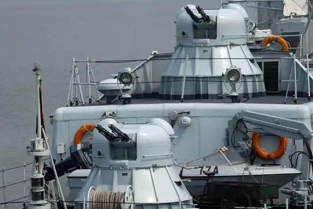 韩警备船装40毫米舰炮专打渔船,中国准备了它等着