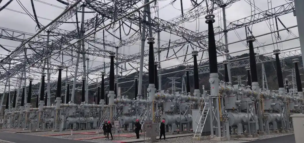 台州500千伏长潭变电站顺利投运