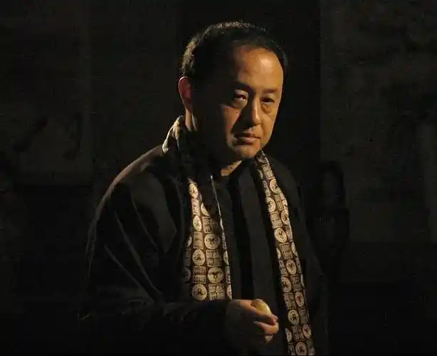 电视剧《墓道》剧照,盗墓行家啊,陈教授