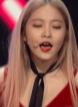 舞蹈美女动感十足性感女神gif动图_动态图_表情包下载_soogif