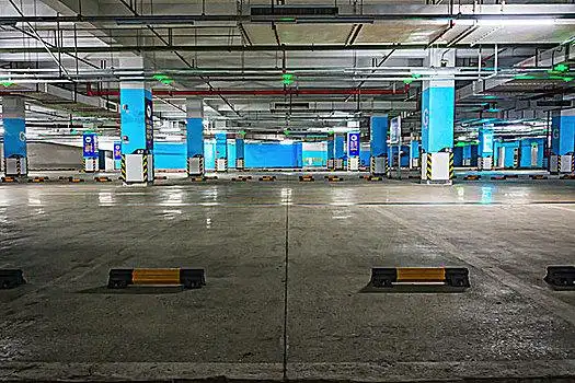 黑森州,德国,欧洲停车场,地下,车库空的地下停车库空的地下停车库地下