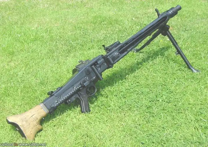 不死老枪之--mg42