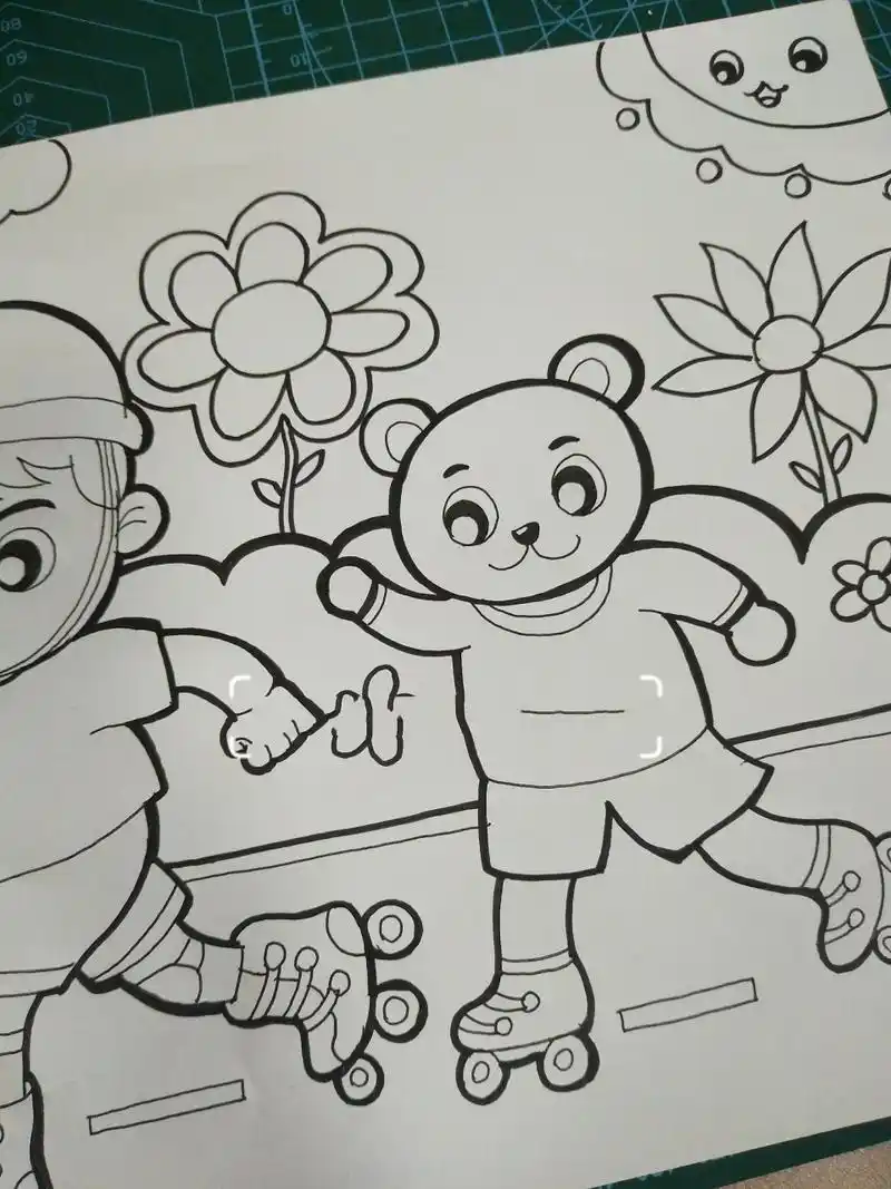 幼师主题简笔画分享:《一起玩耍》 画面中是小男孩在滑旱冰呀~ 也可以