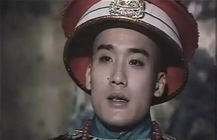 原创83年拍火烧圆明园的时候梁家辉大鱼大肉刘晓庆啃馒头