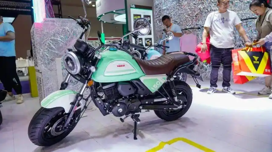 此外,作为在国内mini车型领域具备极强话语权的银钢摩托,今年在mini车