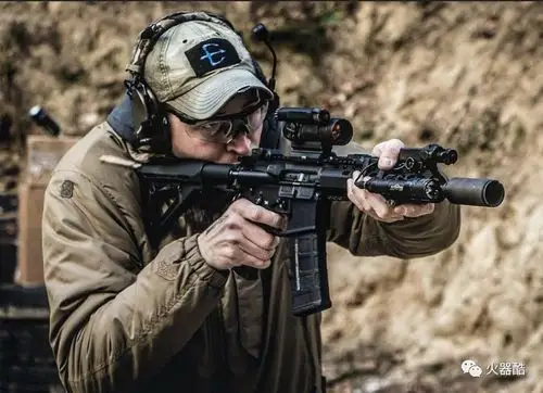 【火帽美图】击发瞬间的震颤 美丽的枪火的释放