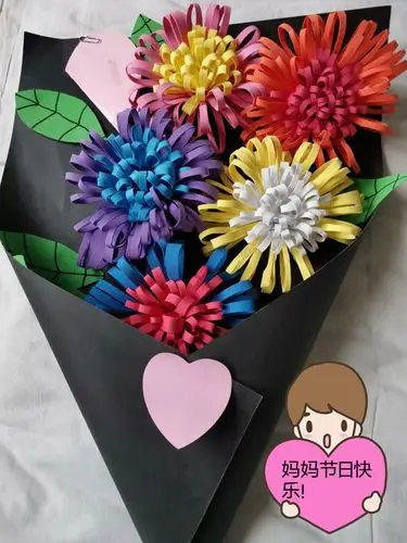 "献给妈妈的爱"母亲节礼物—新开路小学生创意手工花作品展示