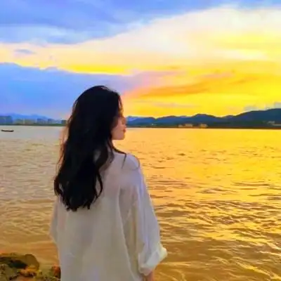 高级感背影头像女