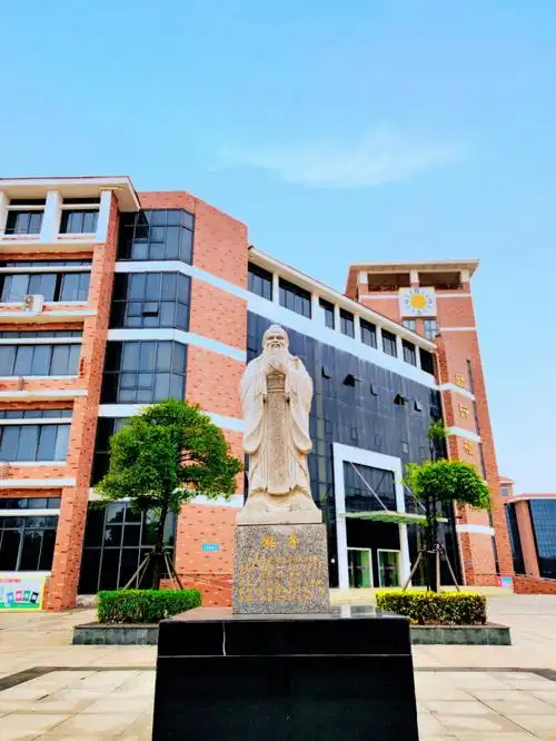 北海中学夏日美景