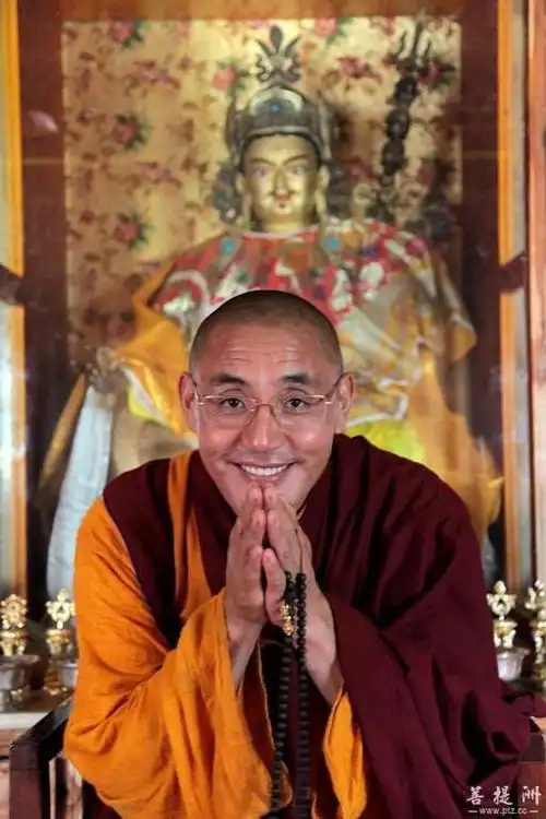 希阿荣博堪布简介