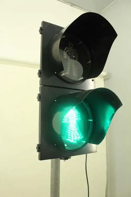 供应路口信号灯,人形图案信号灯 – 供应信息 - 建材网