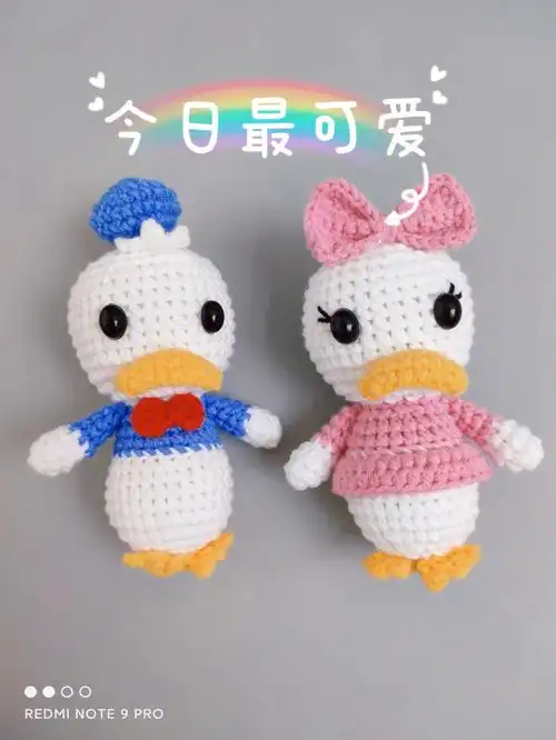 唐老鸭和黛丝玩偶图解