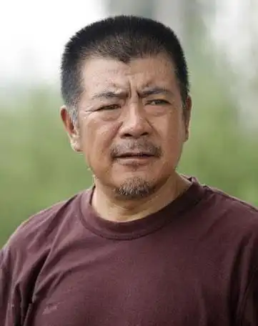 演员赵福余娴熟的表演技巧赢得了观众的心, 被称为"可爱的犟小子"!