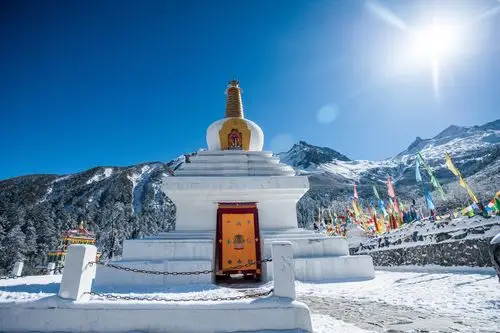 民俗大巡游嗨翻海螺沟