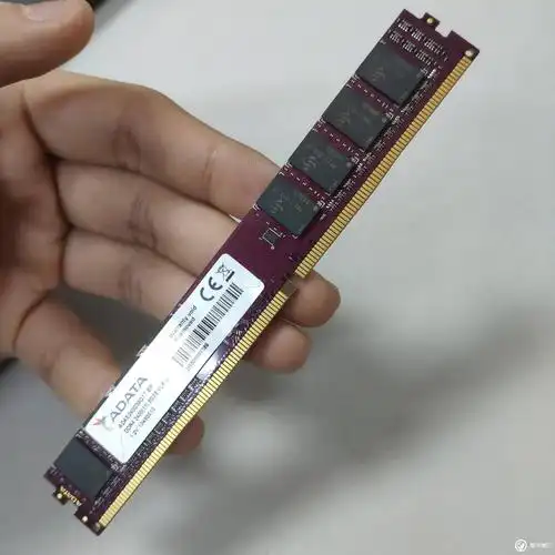 威刚万紫千红ddr4 2400 8g内存条