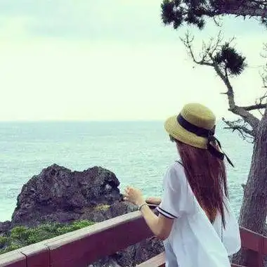 落寞孤单的女生背影头像 精选气质女生背影头像大全 第12张