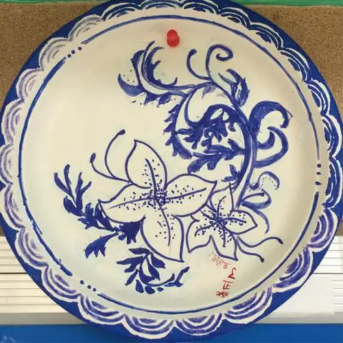 六年级盘中画作品—青花瓷