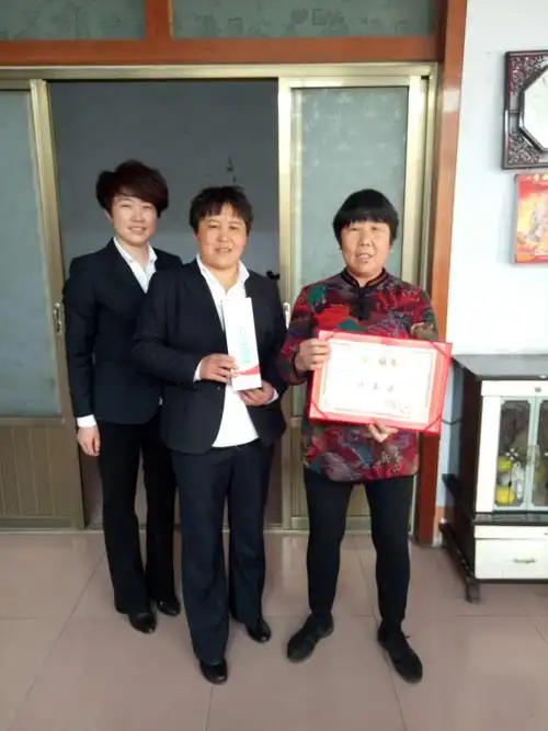 果园村三八妇女节表彰"好婆婆""好媳妇"