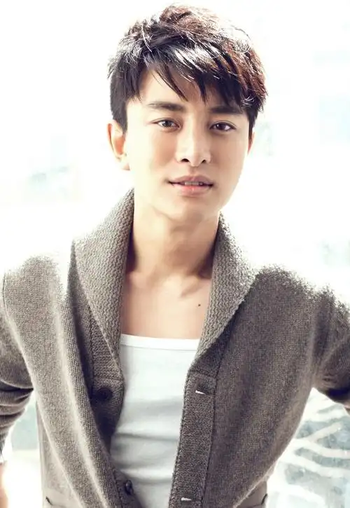 离婚前规则主演贾乃亮温暖写真 贾乃亮帅气写真图片