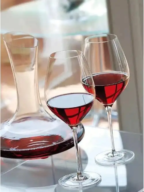 餐桌礼仪丨认识各种酒杯