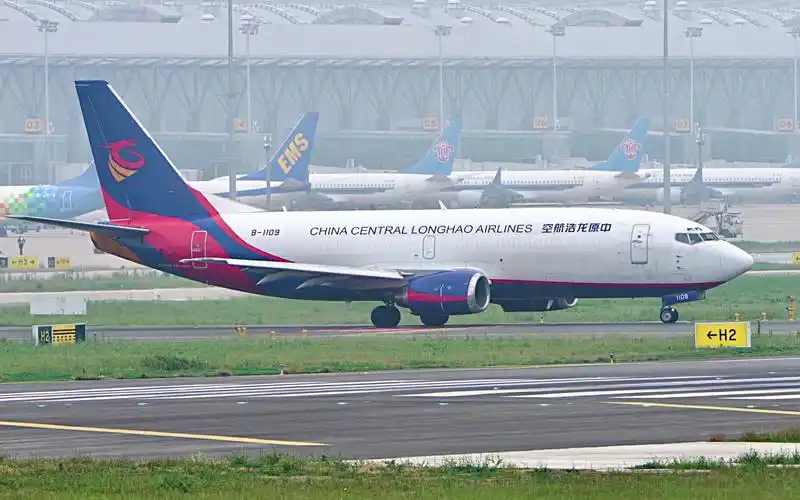 「cgo」中原龙浩货运航空733货机--737-34s(bdsf) b-1109 从新郑机场