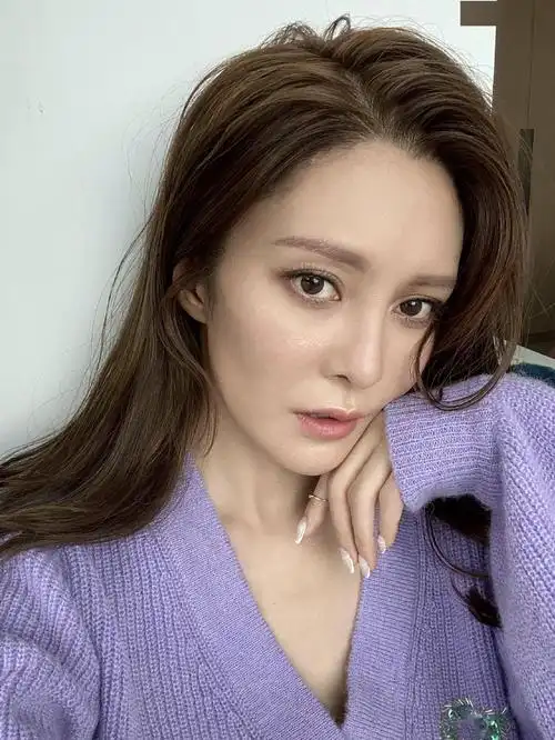 力捧tvb小花张曦雯即将霸屏新剧与两位视帝情陷三角恋