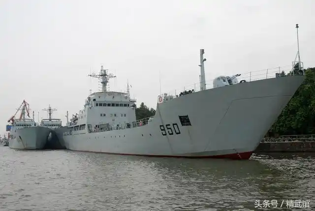 舰队的942鲁山舰,943蒙山舰,以及2004年服役于南海舰队的950泰山舰