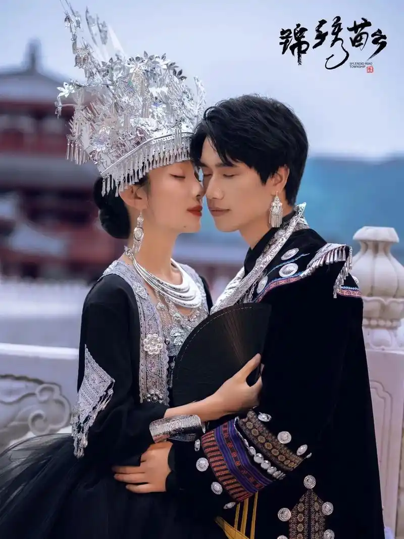婚纱照风格:少数民 - 抖音