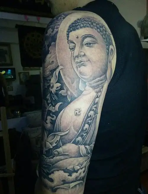 大日如来纹身图片_肩部手臂传统人物宗教纹身图案