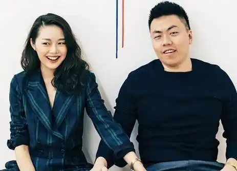 33岁知名网红挂树上拍照,还曾和屎合影,大秀牛蛙身材_林瀚_范冰冰