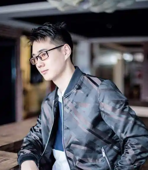 高级美容护理顾问宋佩璐:我负责专业,你负责坚持