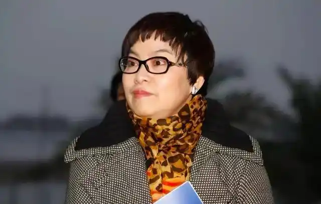 黄丽娜,温州女富豪,一手打造浙江第一高楼,交付使用后陷入纷争