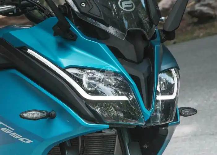 仿赛外观下的长途利器 颜值品质的双重输出 春风650gt浅析